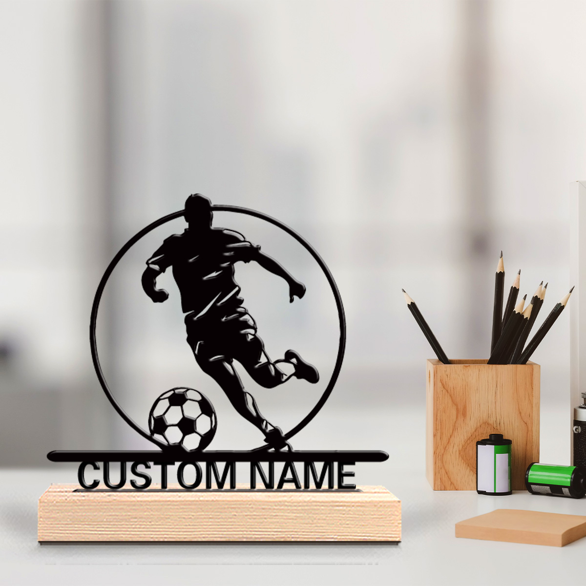 Home Office Gifts - Personalisierte Fußballspieler-Metallstatue mit Namen, Holzsockel Tischdekoration,
