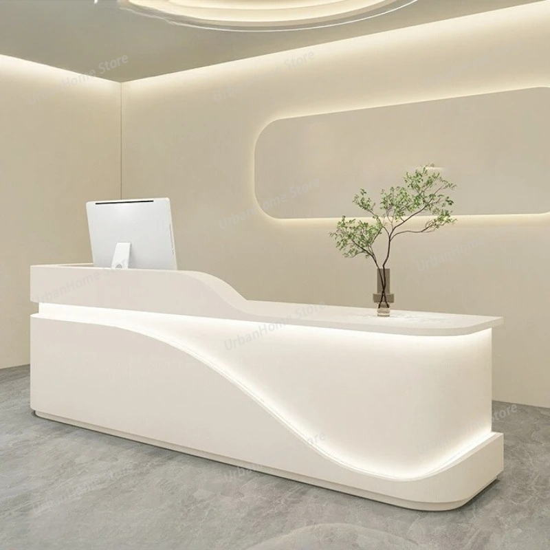 Home Office Industrial Design - Kassentheken für Schönheitssalons: Elegante, moderne Empfangstheken